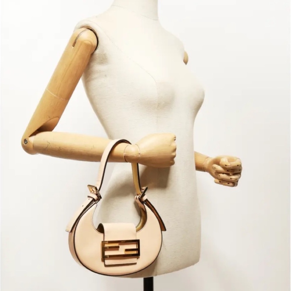 FENDI cookie bag in sand - Picture 2 of 4